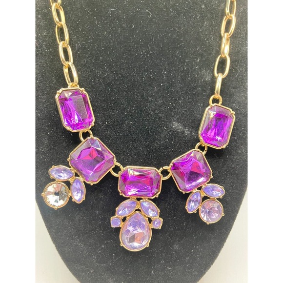 Purple Rhinestones Faceted Formal Gold-Tone Statement 21.25" Necklace! - Picture 3 of 7